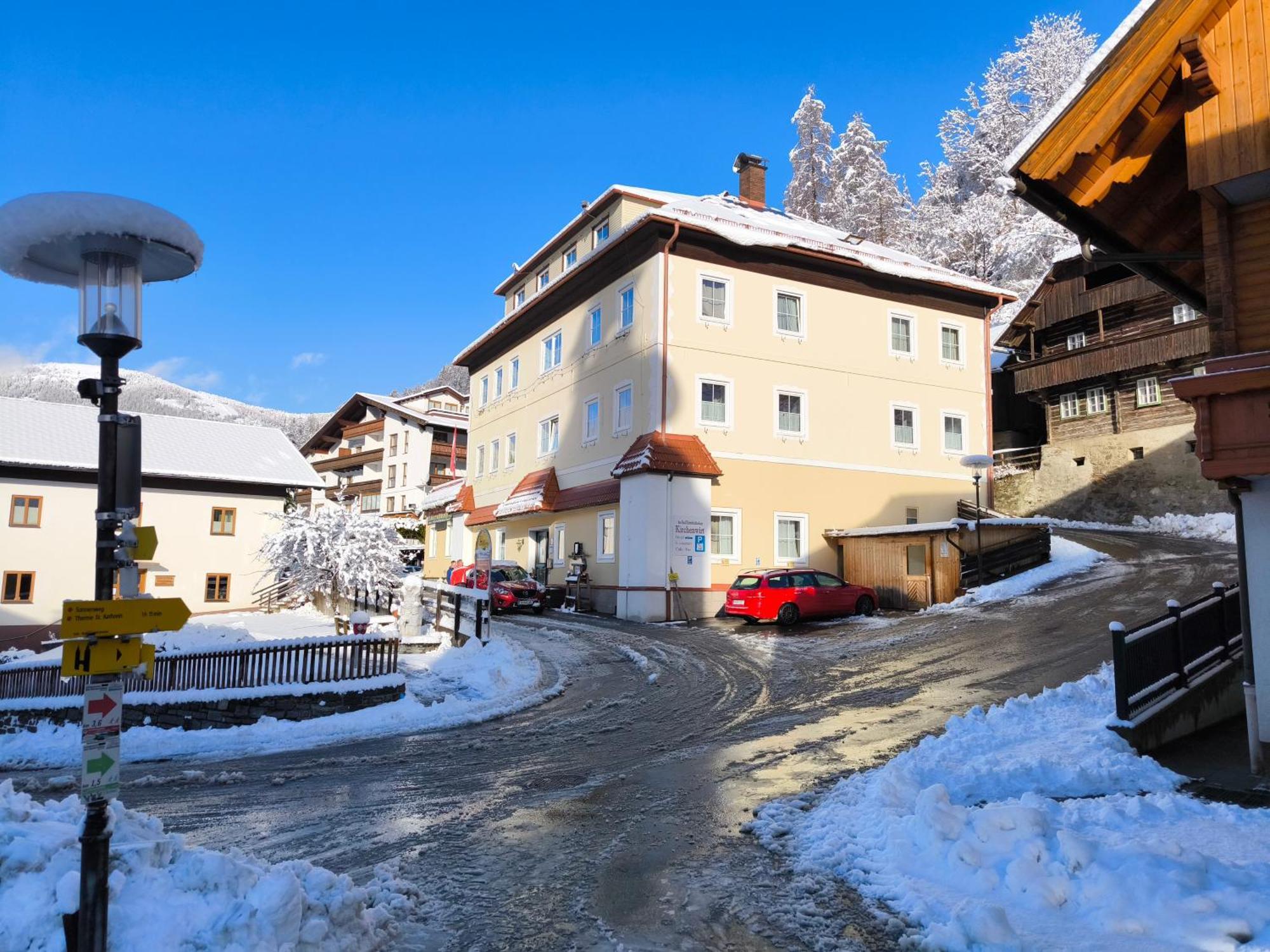 Hotel Kirchenwirt Bad Kleinkirchheim Exteriör bild