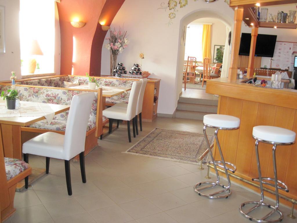 Hotel Kirchenwirt Bad Kleinkirchheim Exteriör bild