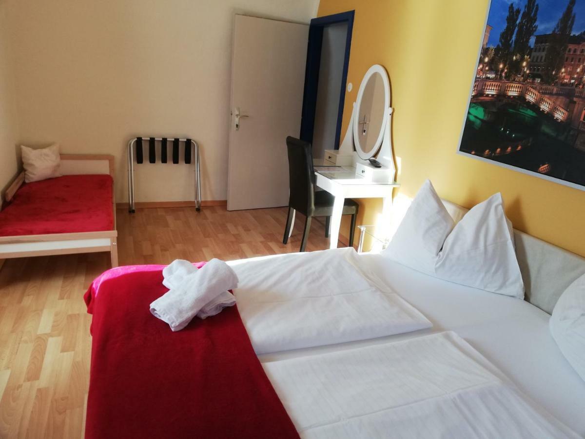 Hotel Kirchenwirt Bad Kleinkirchheim Exteriör bild